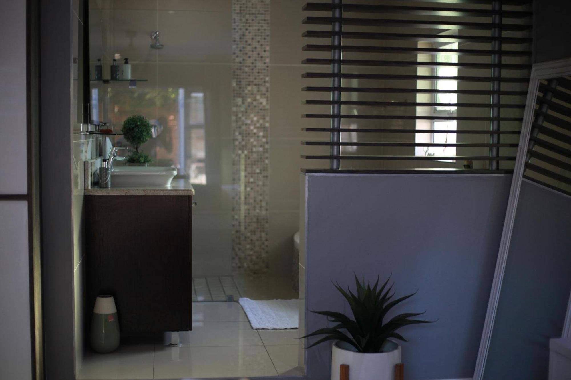 Reef View Bnb อีสต์ลอนดอน ภายนอก รูปภาพ