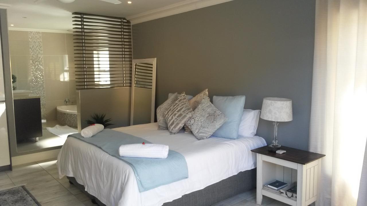 Reef View Bnb อีสต์ลอนดอน ภายนอก รูปภาพ
