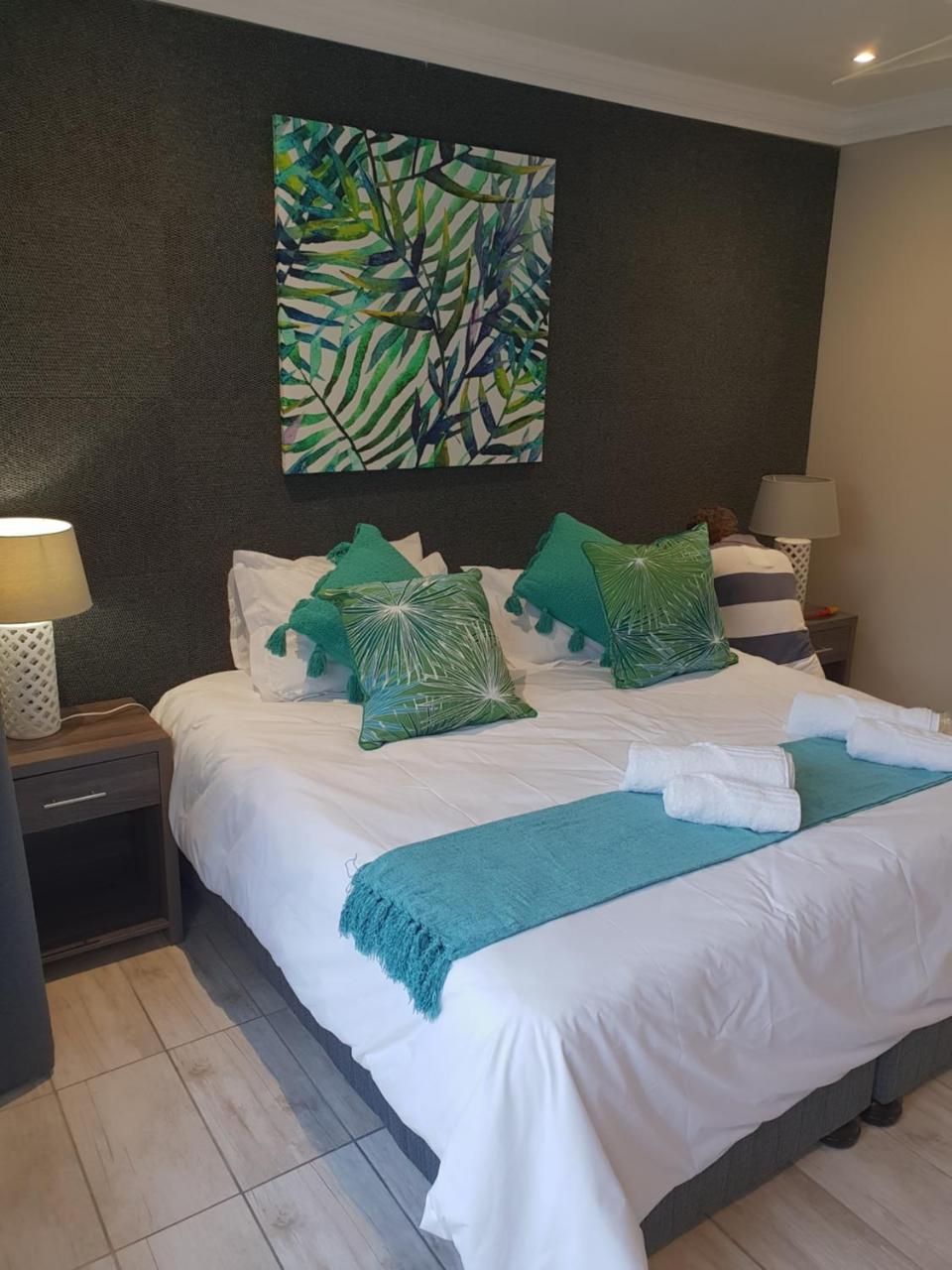 Reef View Bnb อีสต์ลอนดอน ภายนอก รูปภาพ