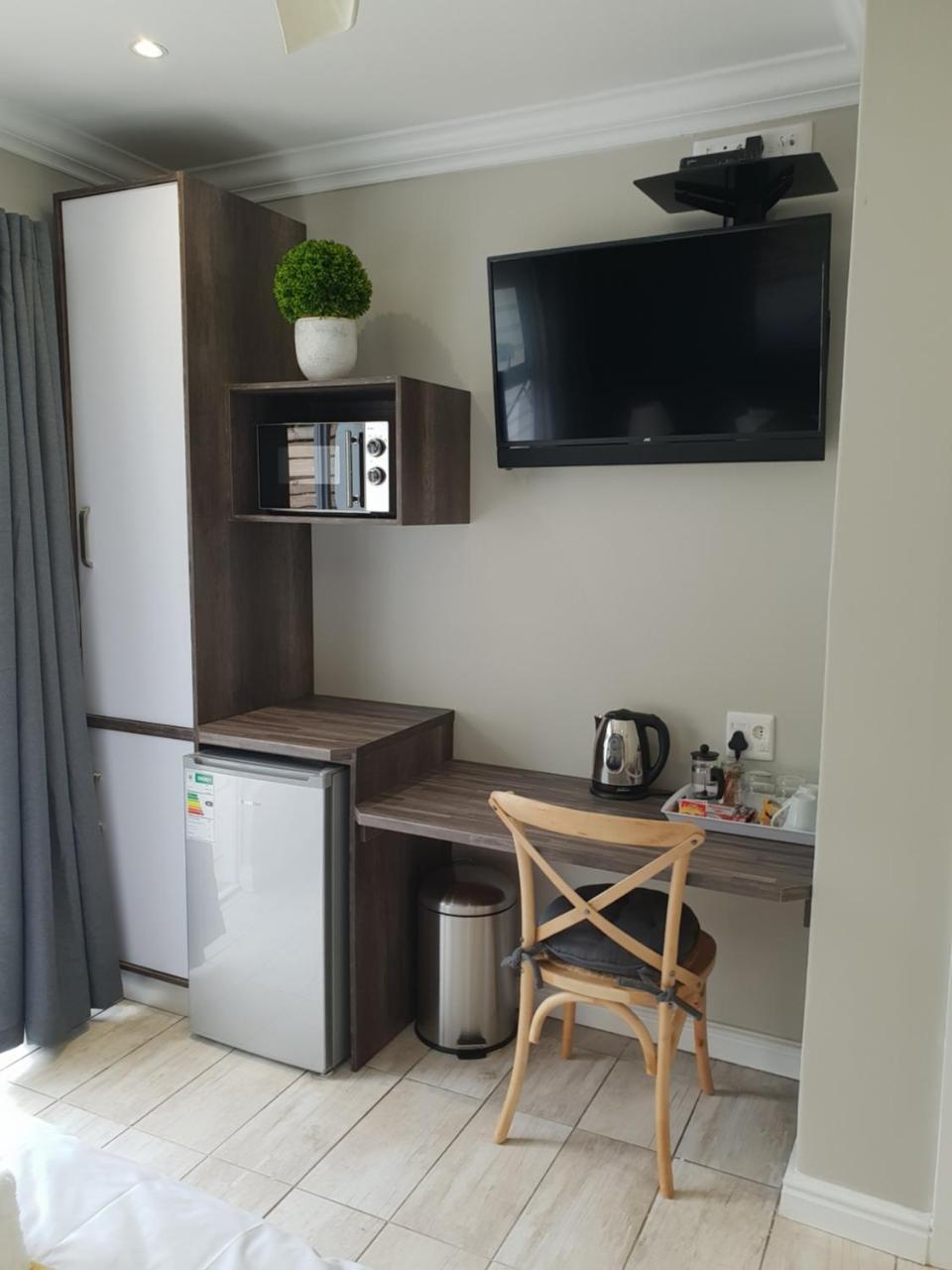 Reef View Bnb อีสต์ลอนดอน ภายนอก รูปภาพ